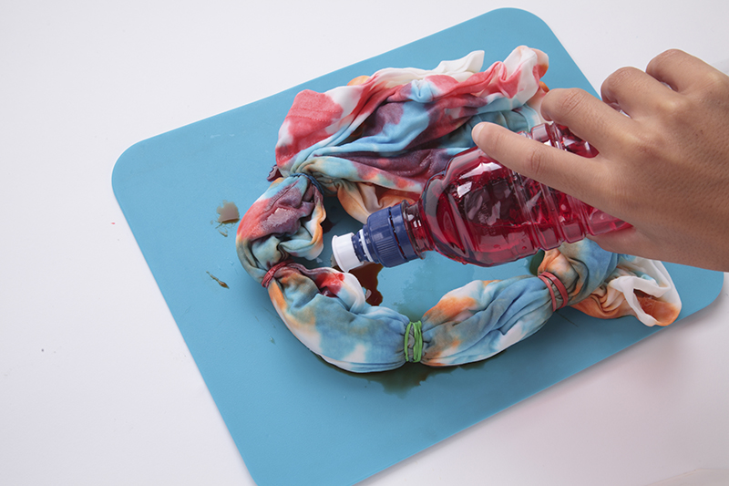 tie-dye-with-food-coloring