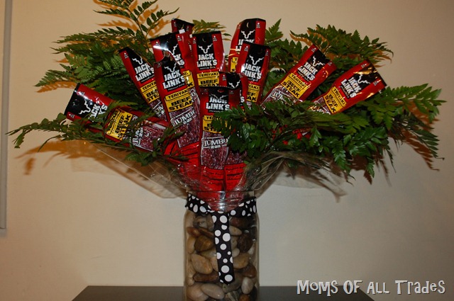 How to make a jerky bouquet for Valentine's Day.