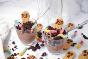 Dirt Cup Ice Cream